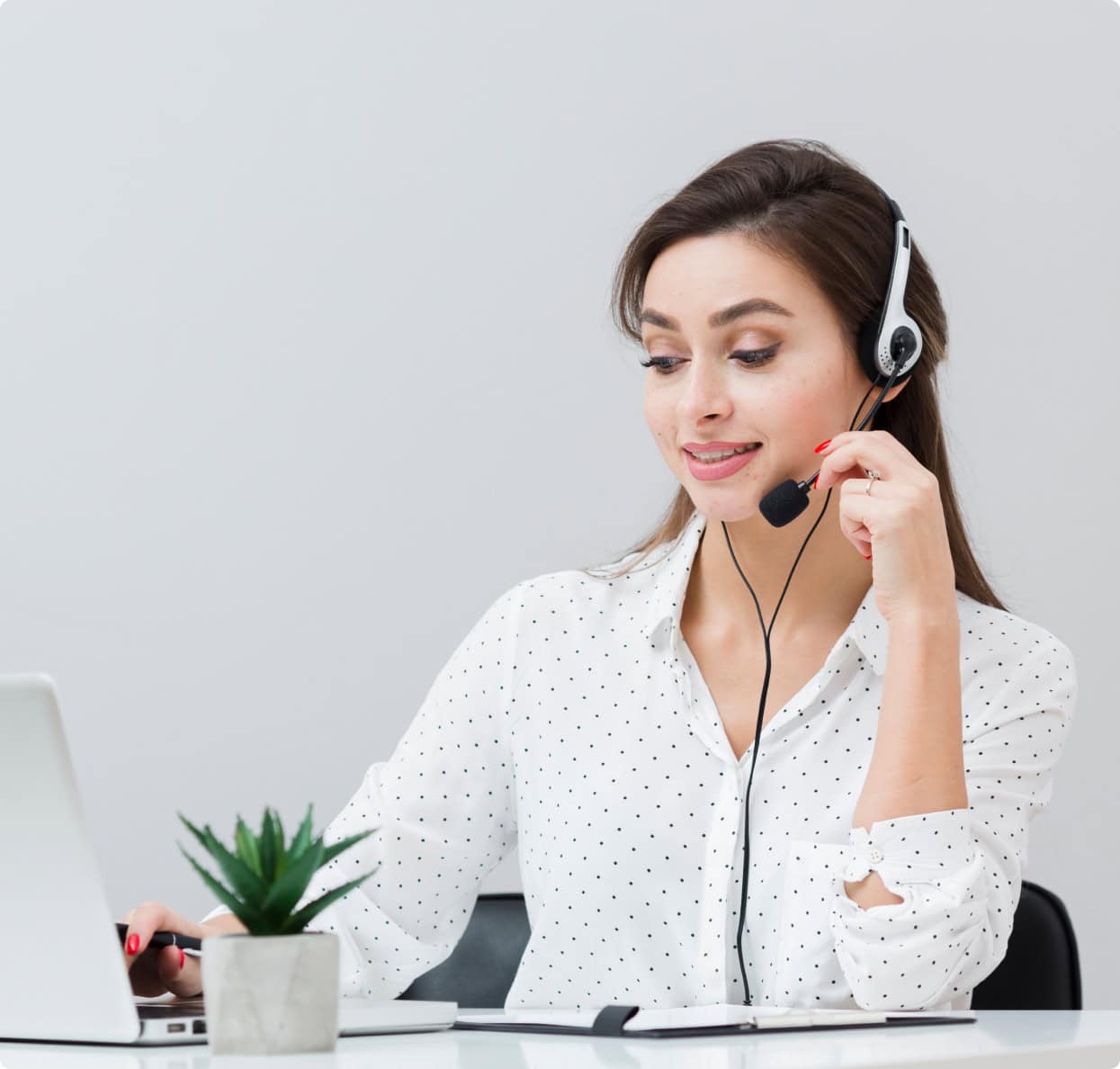 Women addressing support calls